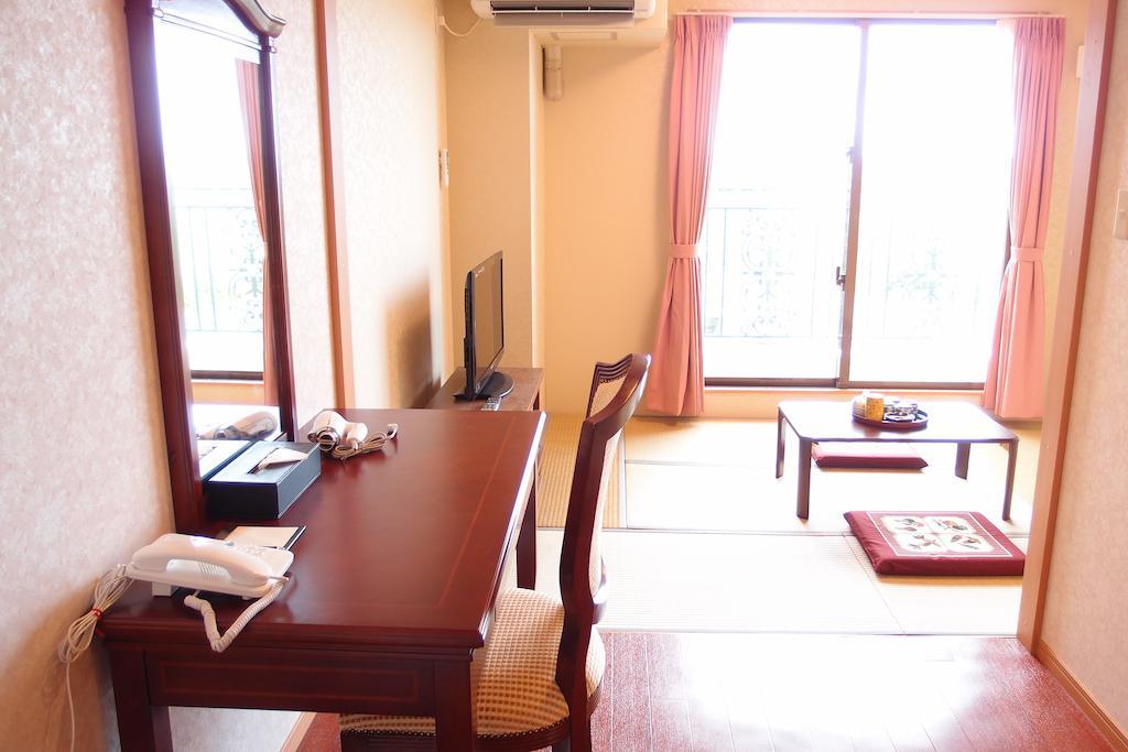 Hotel Castlevillage Miyakojima Habitación foto
