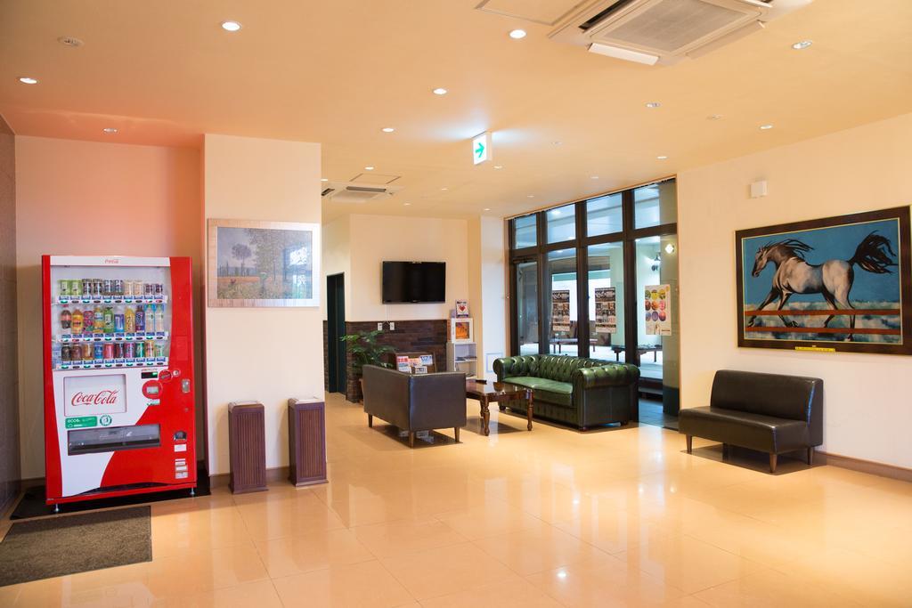 Hotel Castlevillage Miyakojima Exterior foto